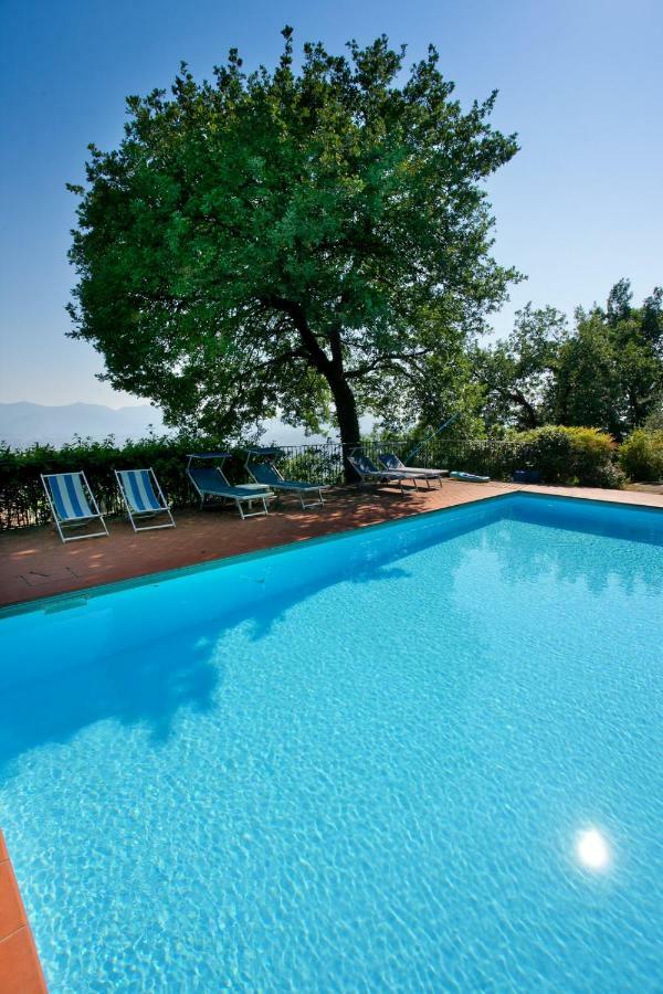 Villa Lean Valgiano Exteriör bild